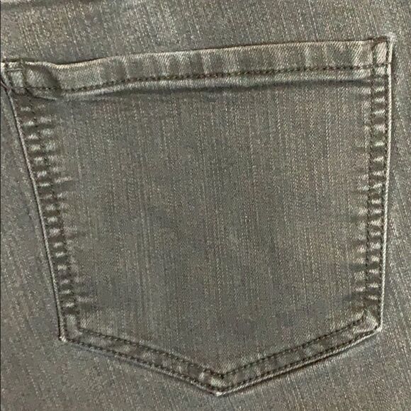 Torrid Black Skinny Jeans 26T - Picture 6 of 7